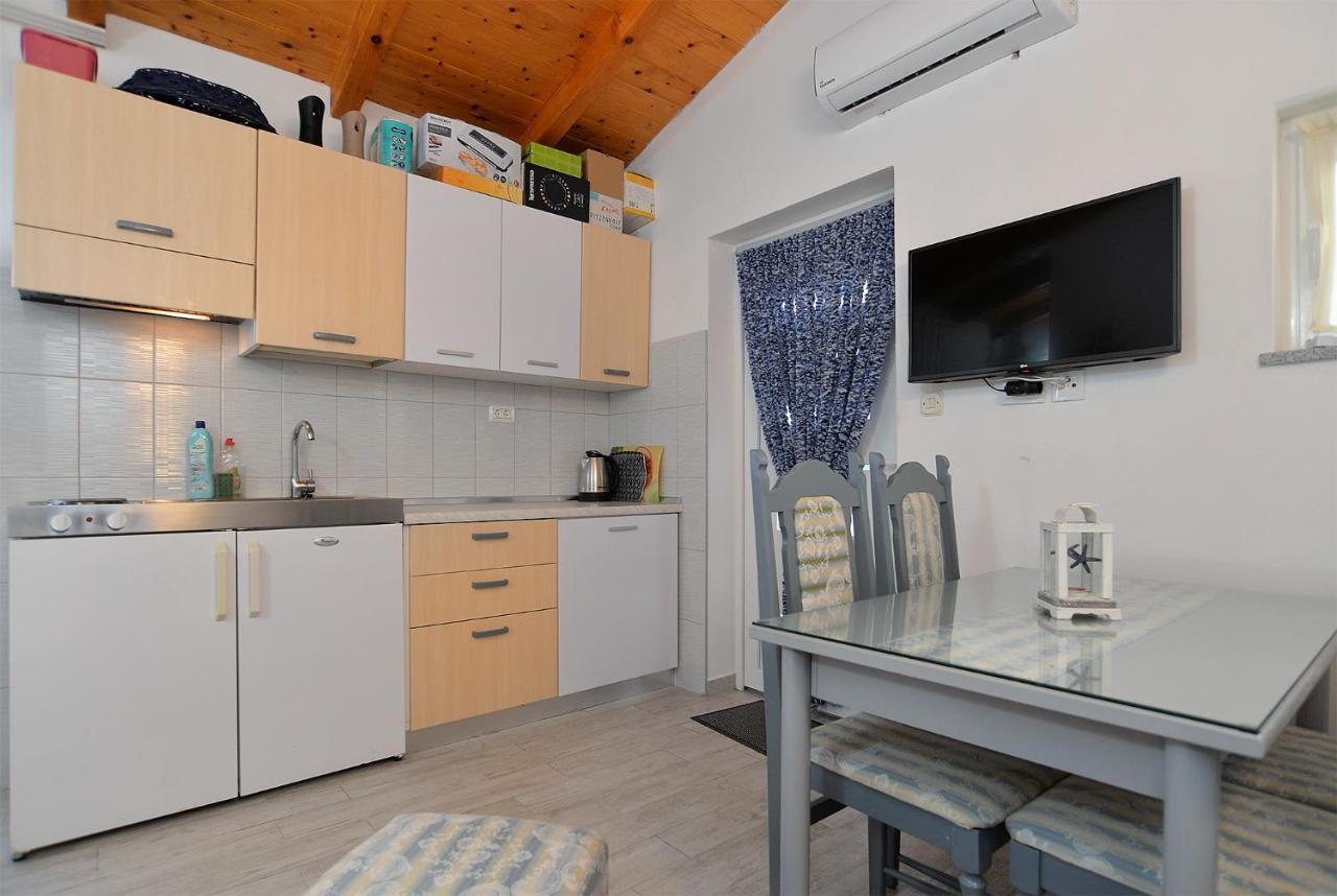 Apartments Jadranka 1279 بومير المظهر الخارجي الصورة