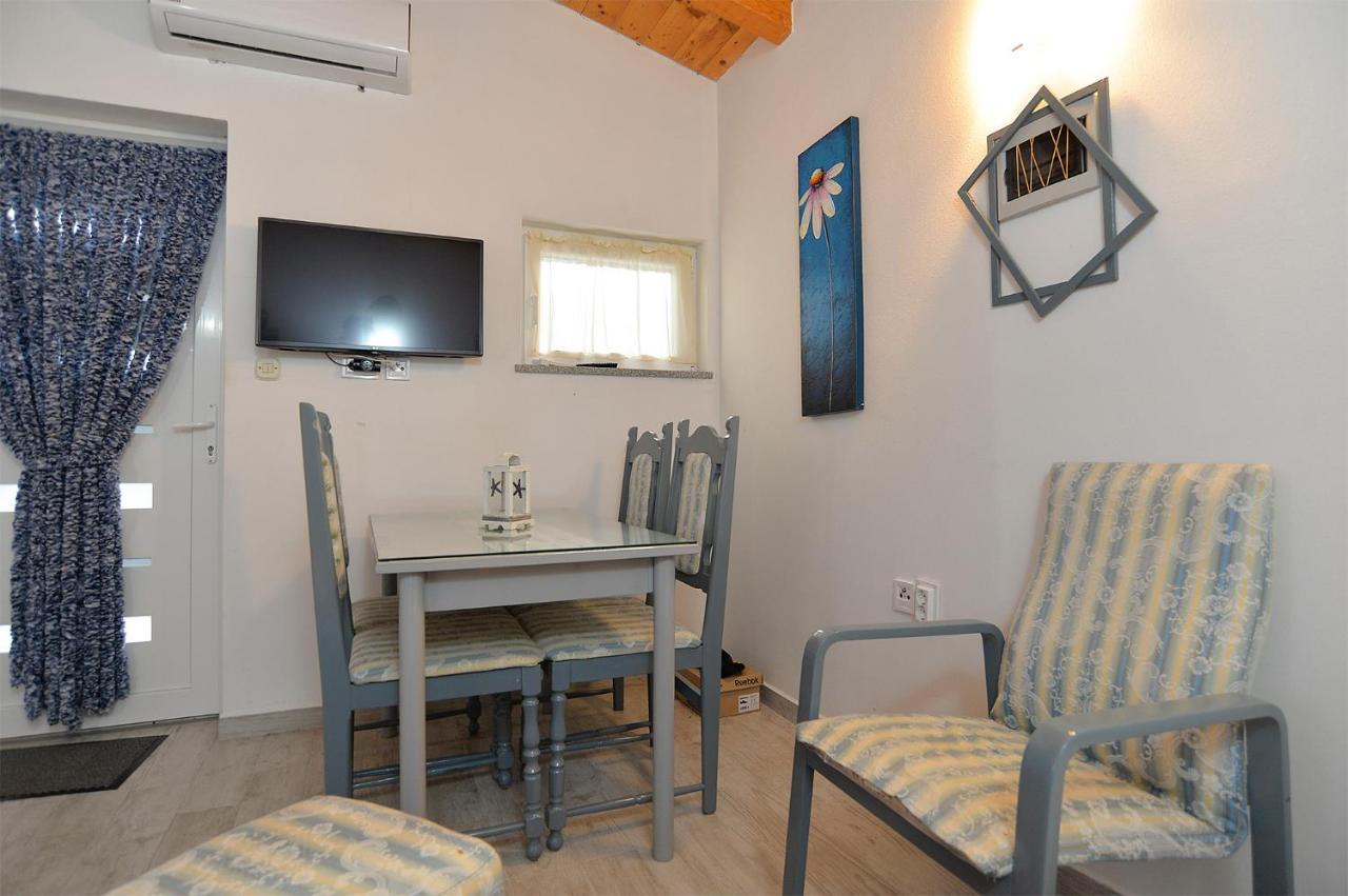 Apartments Jadranka 1279 بومير المظهر الخارجي الصورة